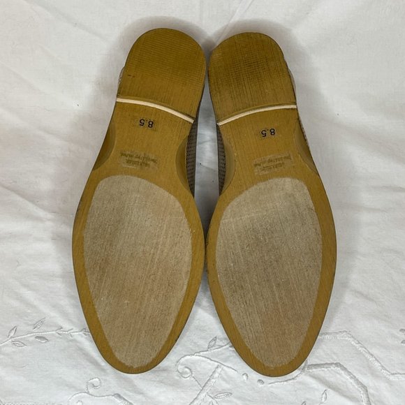 Indigo Rd Tan Suede Perforated Slip On Flats Shoes Women Size 8.5 - Picture 10 of 10